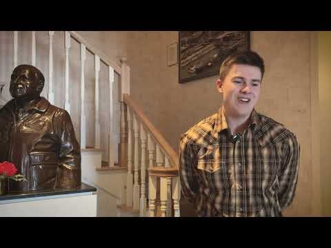 Country Music Singer Jet Jurgensmeyer visits VA ECHCS Fisher House — YouTube video thumbnail