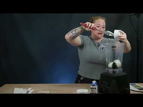Healthy Teaching Kitchen Peanut Butter-Banana Green Smoothie — YouTube video thumbnail